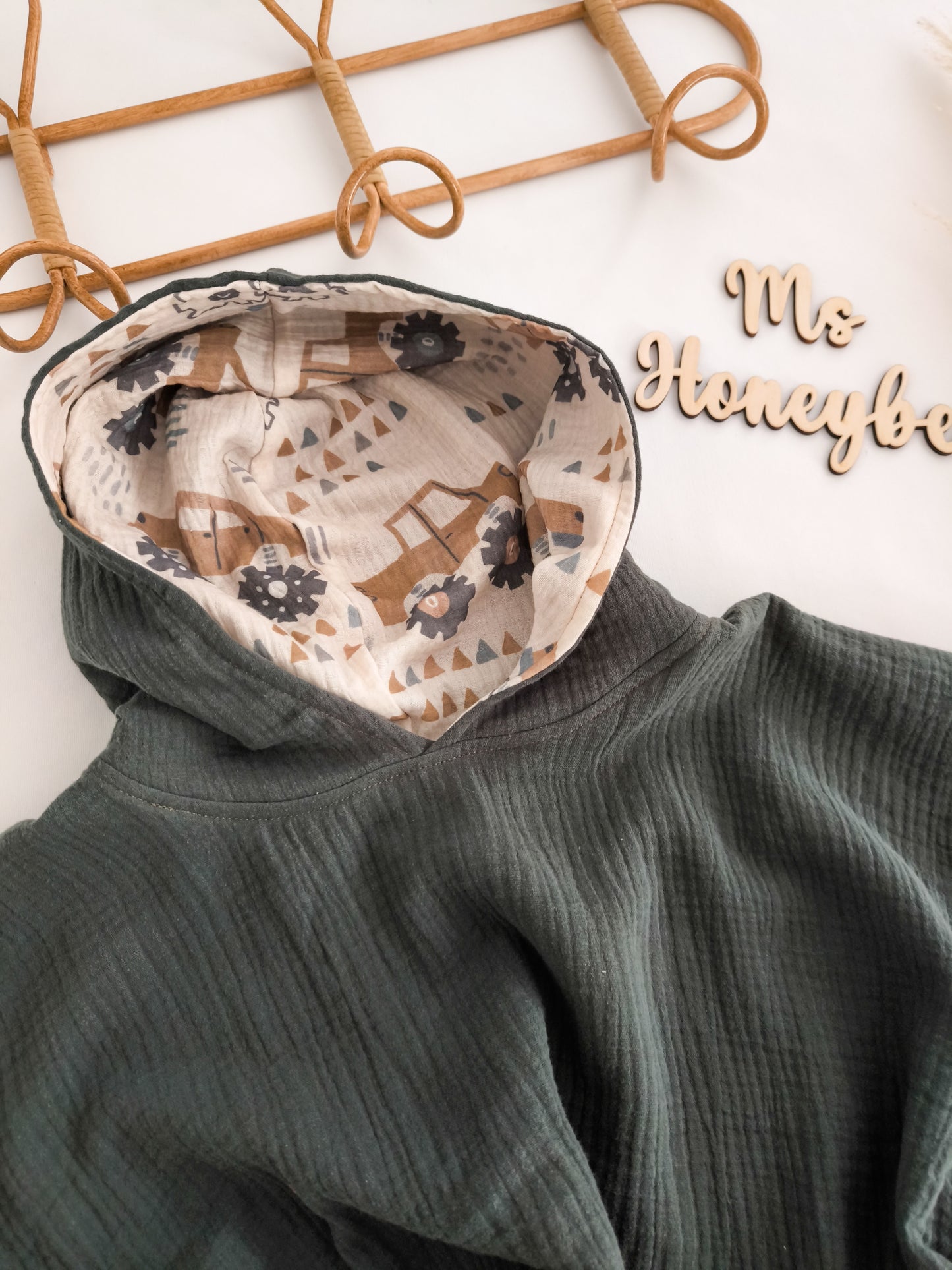 Musselin Badeponcho Khaki "Monstertruck" 2 -4 Jahre
